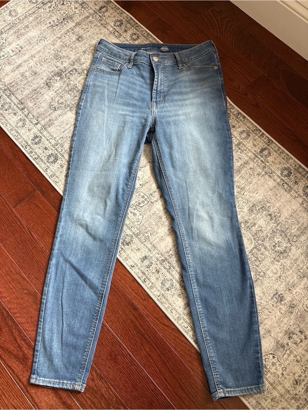 Old Navy Jeans Women’s Size 8